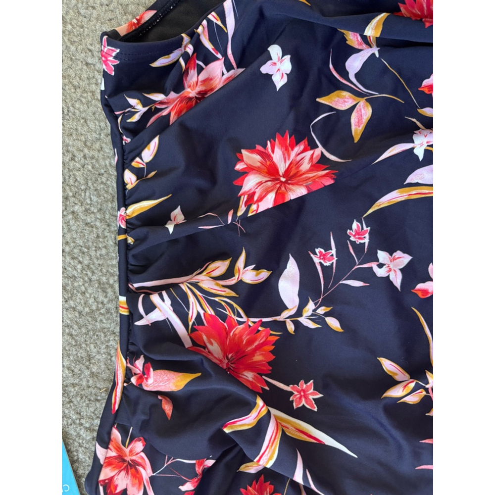 NWT Cupshe Rich Flower Cutout Tie Back One Piece Swimsuit in Navy Red Floral - Picture 6 of 12